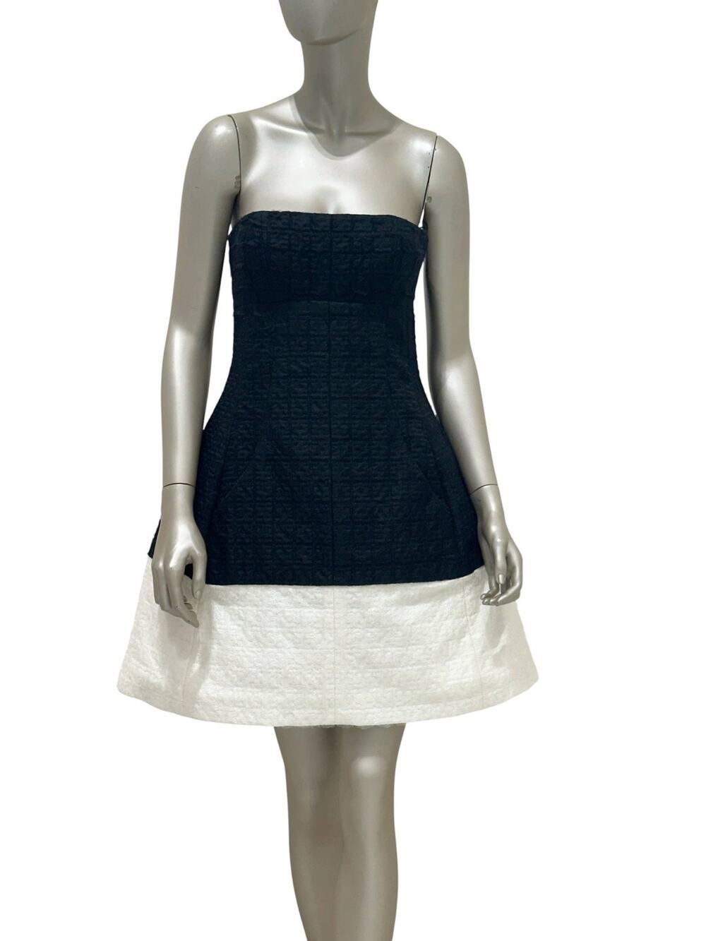 Chanel 10S Black & White Chic Close-Fit Dress FR36 S